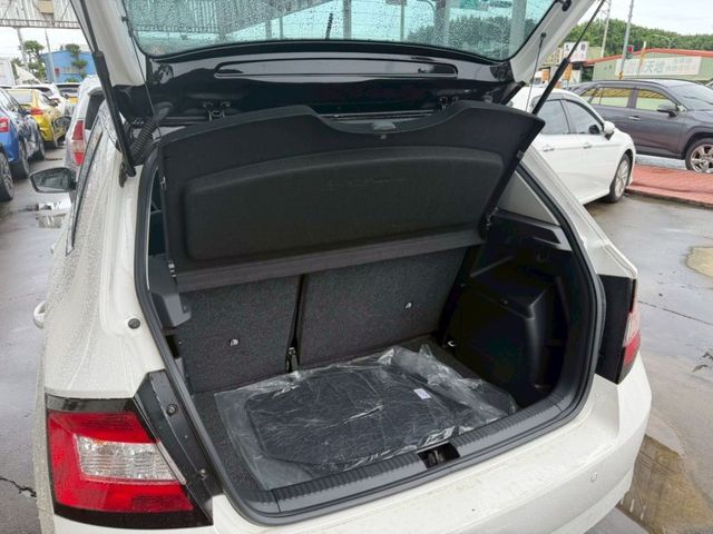 Skoda Fabia  第3張相片