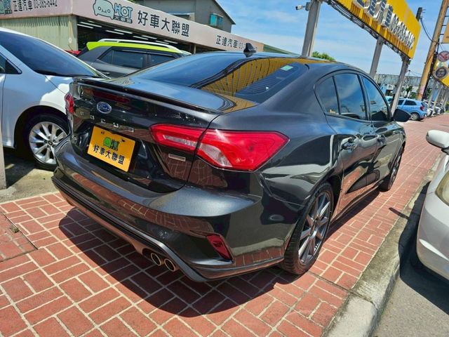 2021 FORD FOCUS 1.5 灰 4D ST-Line Lommel  第6張相片