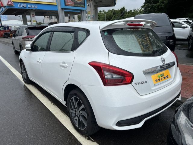 2019 日產 TIIDA 1.6 白  第8張相片
