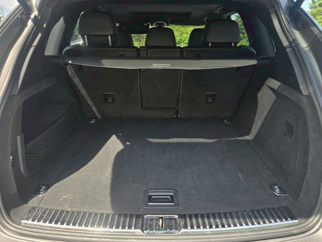 2013 PORSCHE CAYENNE 3.0 油電 灰  第3張相片