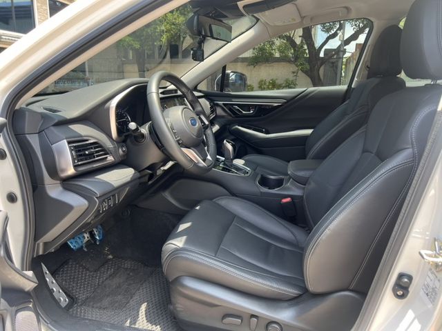 2022 SUBARU OUTBACK 2.5 白  第10張相片