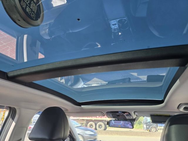 2022 現代 TUCSON L 1.6 白  第11張相片
