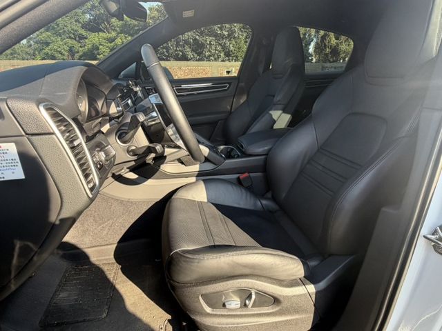 Porsche保時捷 Cayenne   第1張相片