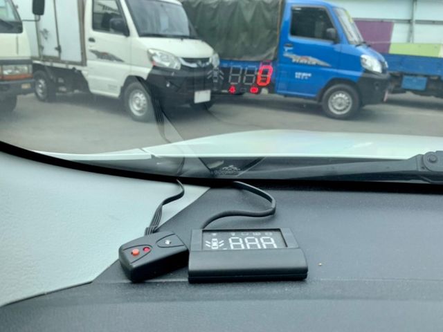 2012年 三菱 FORTIS 白1.8 電動天窗/衛星導航/行車紀錄器/I-KEY/前後霧燈/前,後霧燈/液晶螢幕  第8張相片