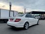 2011年 賓士 C300 白 3.0 貿易商~電動天窗/行車電腦/中控螢幕/HID頭燈/方向盤快控鍵/感應式雨刷  第2張縮圖