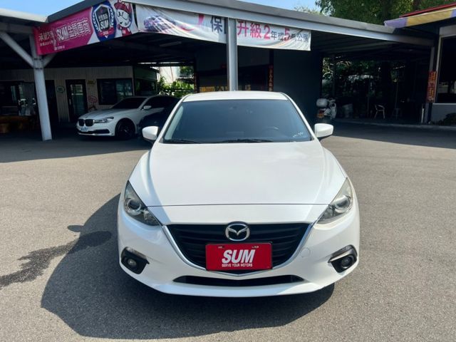 2016年 馬自達 魂動馬3 白 2.0 行車電腦/行車紀錄器/衛星導航/方向盤多功能鍵/倒車顯影/摸門解鎖/液晶螢幕  第8張相片
