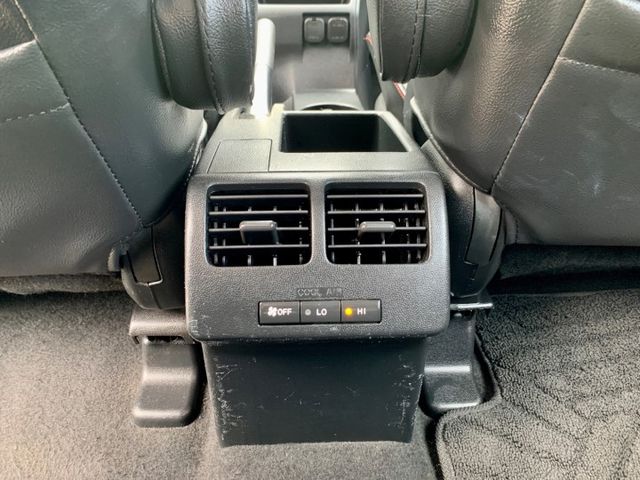 2014年 馬自達 MAZDA5 灰7人座2.0~第三排座椅/方向盤快控鍵/數位電視/抬頭顯示器/後座出風口/倒車顯影  第2張相片