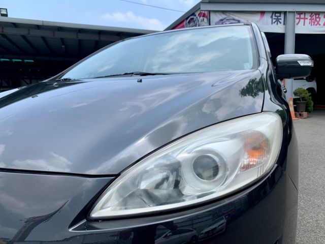 2014年 馬自達 MAZDA5 灰7人座2.0~第三排座椅/方向盤快控鍵/數位電視/抬頭顯示器/後座出風口/倒車顯影  第15張相片