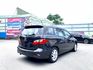 2014年 馬自達 MAZDA5 灰7人座2.0~第三排座椅/方向盤快控鍵/數位電視/抬頭顯示器/後座出風口/倒車顯影  第17張縮圖