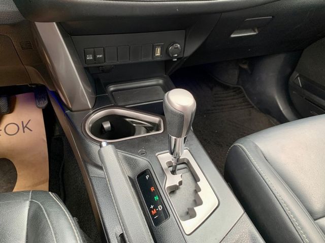 2016年 豐田 RAV4 灰 2.0 行李架/摸門解鎖/倒車顯影/感應式雨刷/行車紀錄器/I-KEY/抬頭顯示器  第14張相片