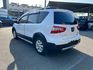 2017年 日產 LIVINA 白 1.6 ~ 行李架/行車電腦/倒車雷達/胎壓監控/前,後霧燈/鋁圈  第3張縮圖