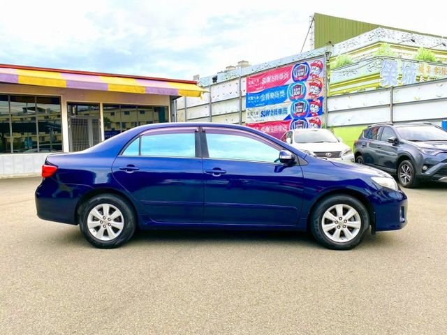2012年 豐田 ALTIS  深藍 1.8 ~衛星導航/倒車顯影/電動後視鏡/迎賓踏板燈/倒車雷達/頭燈水平調整  第11張相片