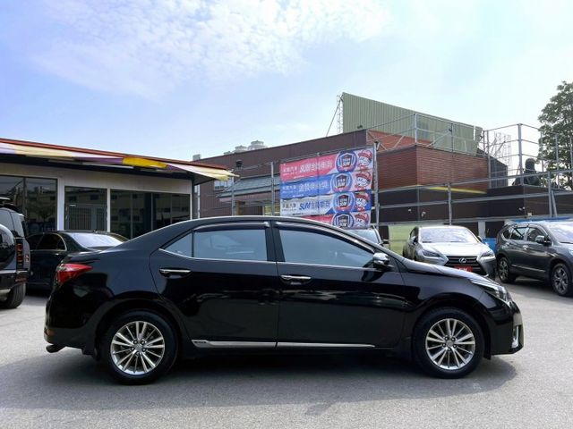 2014年 豐田 ALTIS 黑 1.8 數位電視/倒車顯影/電動後視鏡/胎壓監控/前,後霧燈/音響主機/液晶螢幕  第12張相片