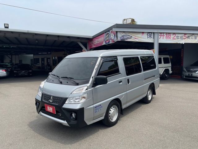 2021年三菱 DELICA 銀 2.4 USB﹐皮椅、倒車雷達、後座出風口  第8張相片