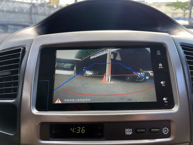 2013年 豐田 VIOS 白1.5 原版件 數位顯示儀錶/電動折疊後視鏡/行車紀錄器/衛星導航/倒車顯影/前,後霧燈  第4張相片