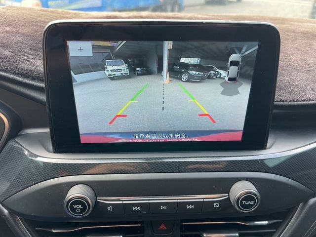 2021年 福特 Kuga 250 ST-LINE 全速域 藍 2.0 全景天窗/電動尾門/空力套件/環景影像/摸門解鎖  第13張相片