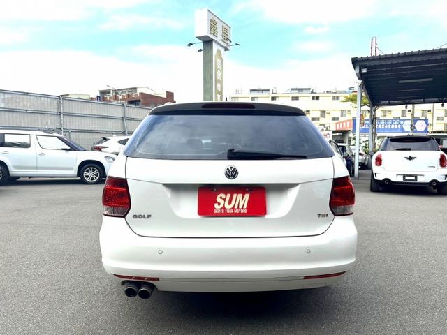 2011年 福斯 GOLF TSI 旅行式 白 1.4 倒車顯影/中控螢幕/後視鏡方向指示燈/倒車雷達/主動轉向頭燈  第14張相片