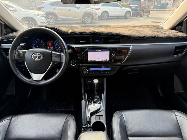 2015年 豐田 ALTIS 1.8白 Safety+方向盤快控鍵/恆溫空調/倒車顯影/按鈕式發車/I-KEY/摸門解鎖  第7張相片