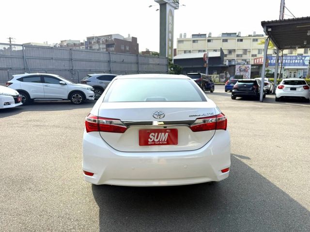 2015年 豐田 ALTIS 1.8白 Safety+方向盤快控鍵/恆溫空調/倒車顯影/按鈕式發車/I-KEY/摸門解鎖  第13張相片