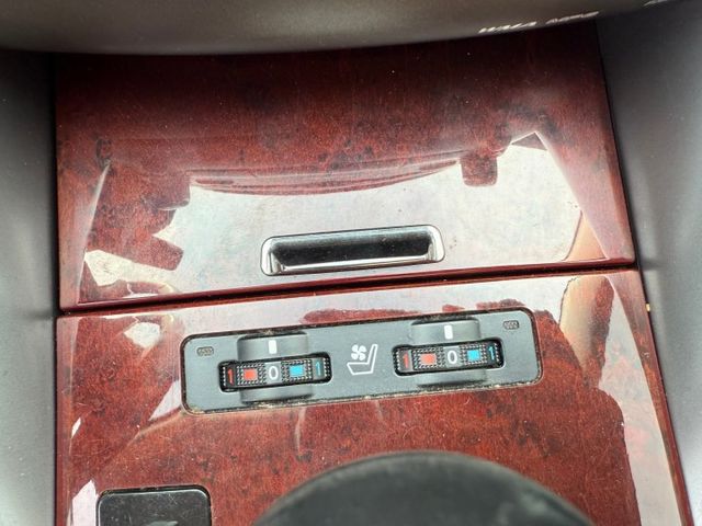 2006年 凌志 IS250白2.5 升級新款空力套件/電動天窗/電動座椅/I-KEY/倒車雷達/方向盤快控揵/胎壓監控  第6張相片