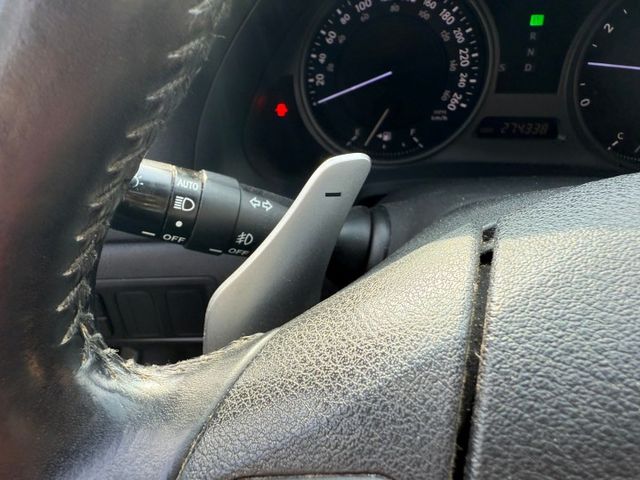 2006年 凌志 IS250白2.5 升級新款空力套件/電動天窗/電動座椅/I-KEY/倒車雷達/方向盤快控揵/胎壓監控  第7張相片