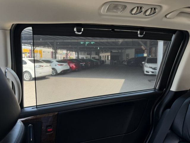 2015年 Honda Odyssey 白 2.4 Apex 電動天窗/環景影像/方向盤快控鍵/雙電動滑門/i-key  第6張相片