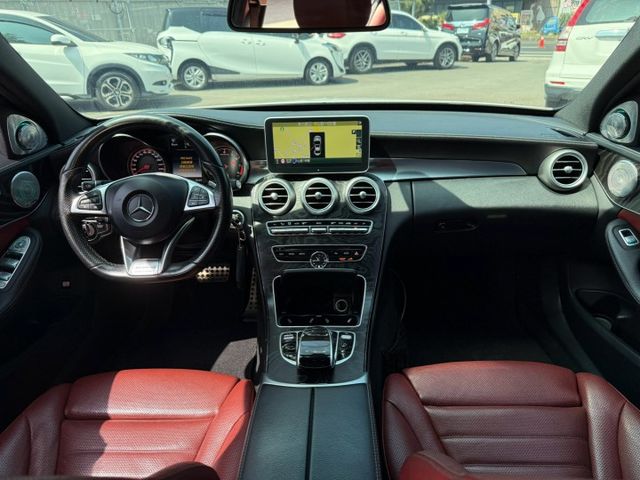 2015年 賓士 C300 AMG 2.0 全景天窗/keyless-go/柏林之音/盲點偵測/方向盤快控鍵/黑岑木飾板  第10張相片