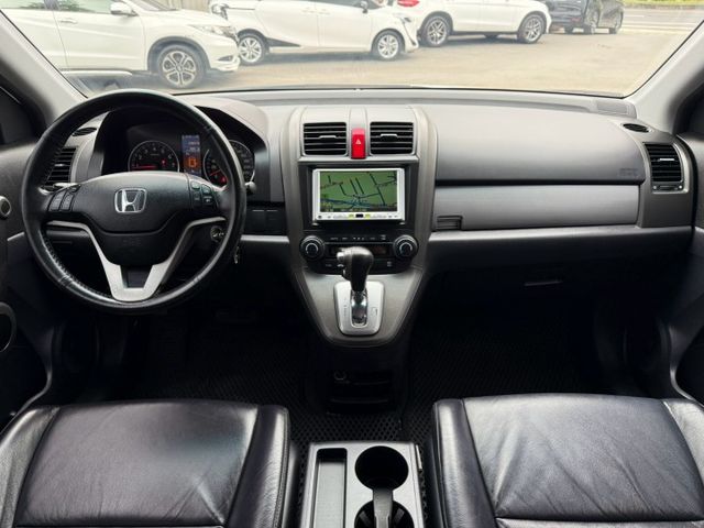 2010年 本田 CR-V 白 2.4 中控螢幕/方向盤快控鍵/衛星導航/前後霧燈/倒車雷達/電動後視鏡/感應式雨刷  第3張相片