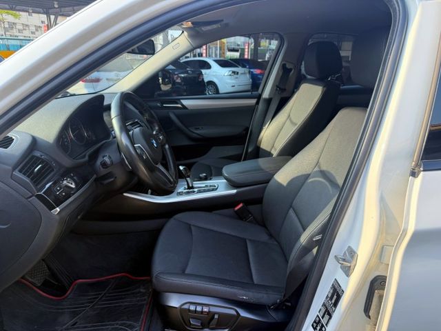 2017年式 BMW X4 20i xDrive 總代理~盲點偵測/車道偏移/I-KEY/摸門解鎖/環景系統/電動尾門  第13張相片
