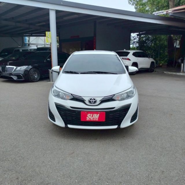 2018年 豐田 YARIS 白 1.5 液晶螢幕/衛星導航/I-KEY/按鈕式發車/方向盤快控鍵/胎壓監控/倒車顯影  第18張相片