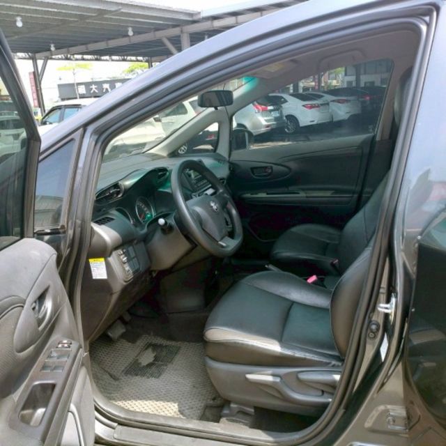 2012年 豐田 WISH 灰 2.0 倒車雷達/後視鏡指示燈/頭燈水平調整/前霧燈/後霧燈/後座出風口  第14張相片