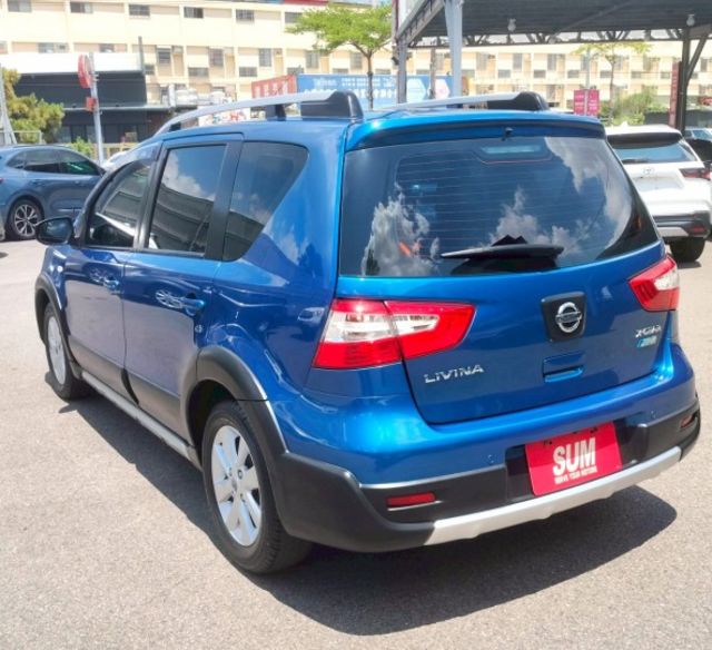 2014年 日產 LIVINA 藍 1.6~液晶螢幕/倒車雷達/後座分離傾倒/衛星導航/行李架  第15張相片