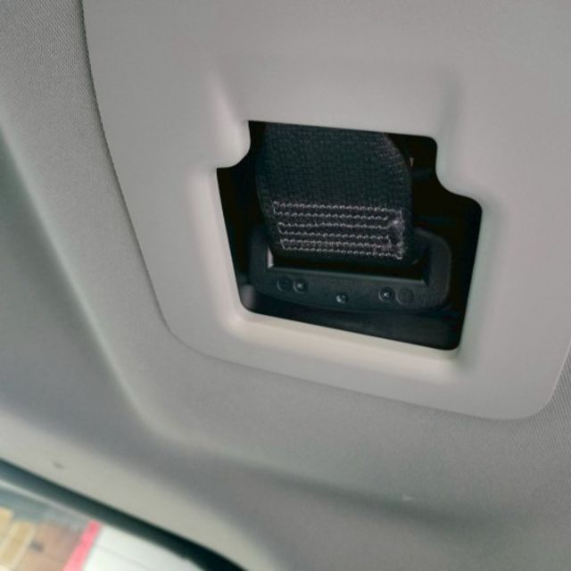 2016年 豐田 RAV4 銀 2.5 油電版 全景天窗/4.2吋大螢幕/電動尾門/HUD抬頭顯示器/車道變換輔助系統  第2張相片
