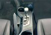 2016年 豐田 RAV4 銀 2.5 油電版 全景天窗/4.2吋大螢幕/電動尾門/HUD抬頭顯示器/車道變換輔助系統  第15張縮圖