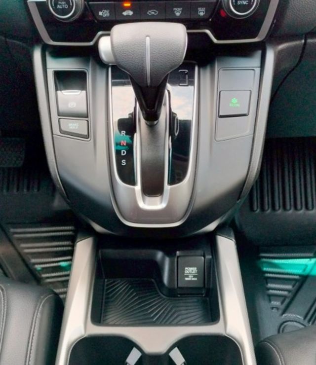 2019年 本田 CR-V 白 1.5 中控螢幕/衛星導航/LED日行燈/後座出風口/方向盤快控鍵/換檔撥片/恆溫空調  第14張相片