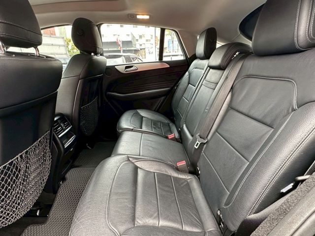 2016 賓士 GLE Coupe GLE350d 4MATIC全景天窗/360環景/雙前座跑車座椅/電動尾門/換檔撥片  第3張相片