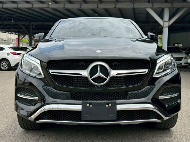2016 賓士 GLE Coupe GLE350d 4MATIC全景天窗/360環景/雙前座跑車座椅/電動尾門/換檔撥片  第10張相片