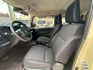 2025年 Suzuki Jimny 1.5 GLX 米黑色/全新車/直柵式水箱+外方框式LED燈組/頭燈清洗器  第3張縮圖