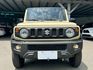 2025年 Suzuki Jimny 1.5 GLX 米黑色/全新車/直柵式水箱+外方框式LED燈組/頭燈清洗器  第13張縮圖