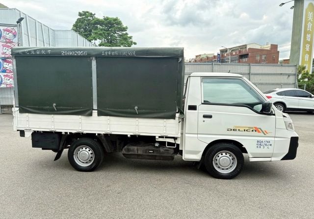 2020年 三菱 DELICA 2.4 白 貨車式 昇降機/方向盤快控鍵/光感應頭燈/頭燈水平調整/前霧燈/後霧燈  第13張相片
