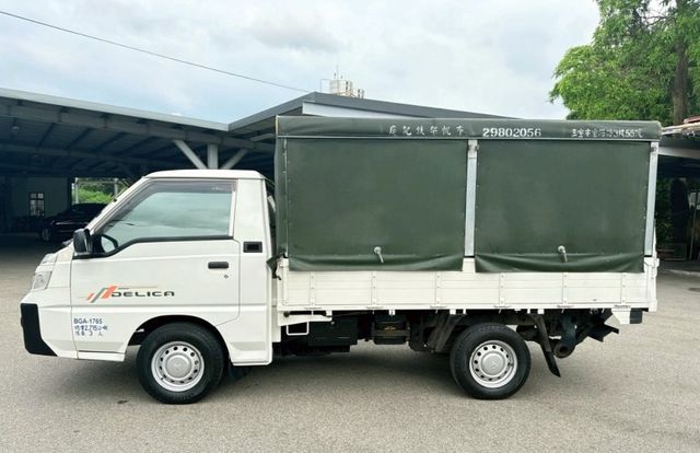 2020年 三菱 DELICA 2.4 白 貨車式 昇降機/方向盤快控鍵/光感應頭燈/頭燈水平調整/前霧燈/後霧燈  第14張相片