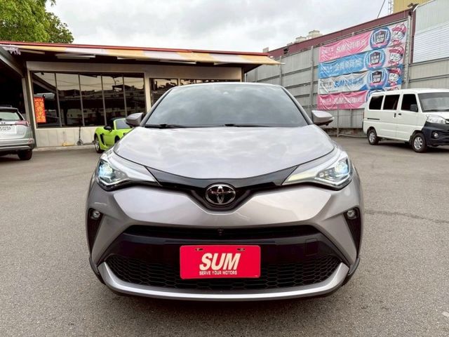 2020年 豐田 C-HR 銀 1.2 環景系統/中控螢幕/雙區恆溫空調/摸門解鎖/盲點偵測/LED日行燈/感應式雨刷  第15張相片