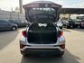 2020年 豐田 C-HR 銀 1.2 環景系統/中控螢幕/雙區恆溫空調/摸門解鎖/盲點偵測/LED日行燈/感應式雨刷  第18張縮圖