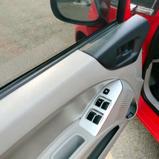 2011年三菱 可魯多 紅 1.6 中控螢幕/倒車雷達/車前雷達/電動後視鏡/後視鏡指示燈/抬頭顯示器/頭燈水平調整  第16張相片