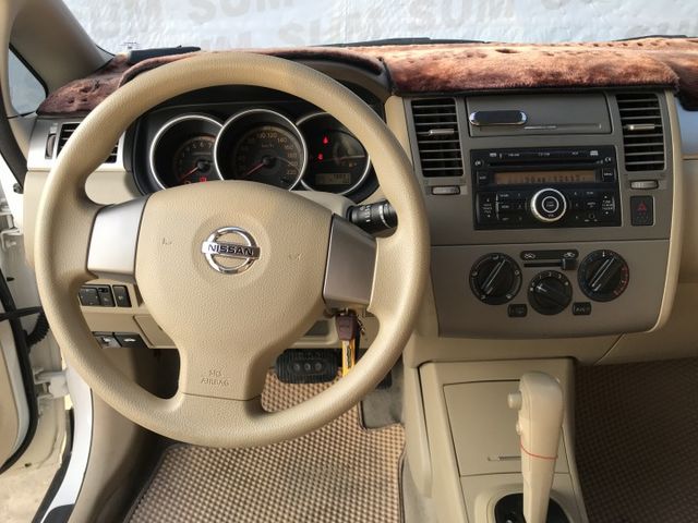 2015年 Nissan Tiida 豪華版 原鈑件 ✔️賞車前請先電話預約  可可24小時都在線等待  第10張相片