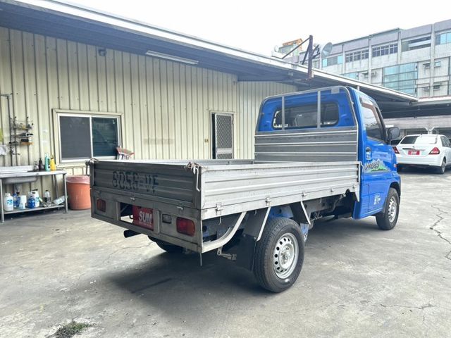 2009年 中華 Veryca 白鐵斗 原鈑件 ✔️賞車前請先電話預約  可可24小時都在線等待  第4張相片