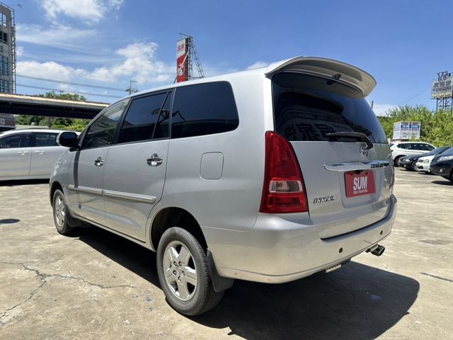 2011年  Innova  里程少  ✔️賞車前請先電話預約  可可24小時都在線等待  第4張相片
