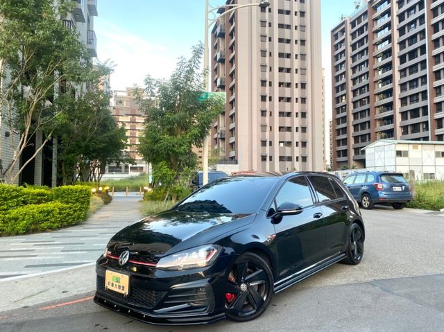 Volkswagen 福斯 GOLF GTI  第1張相片