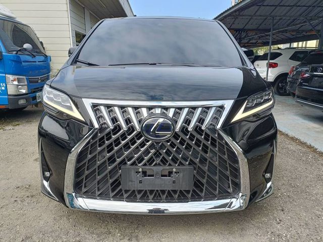 LEXUS凌志 LM300H  第2張相片