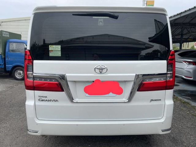 TOYOTA豐田 GRANVIA  第5張相片